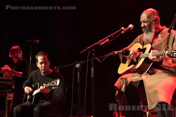 THE YOUNG GODS - 2009-12-05 - PARIS - Cite de la Musique - Franz Treichler - Vincent Hänni - Richie Havens